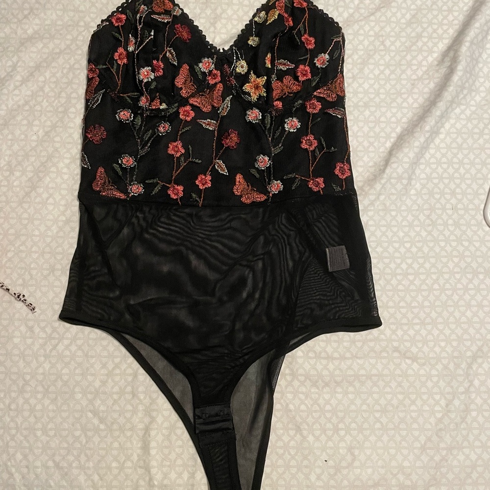 Loveriche Black Floral Top